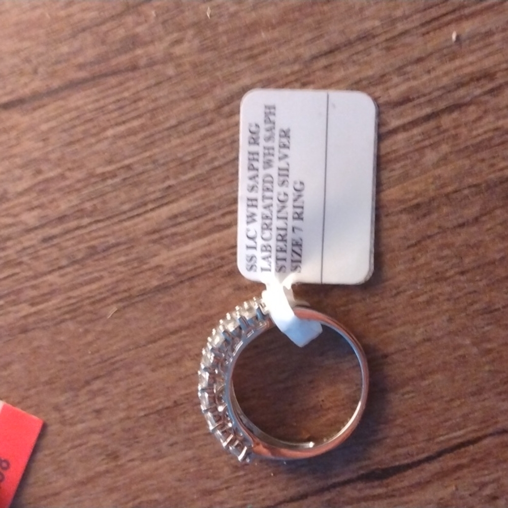 Ring - Picture 3 of 3